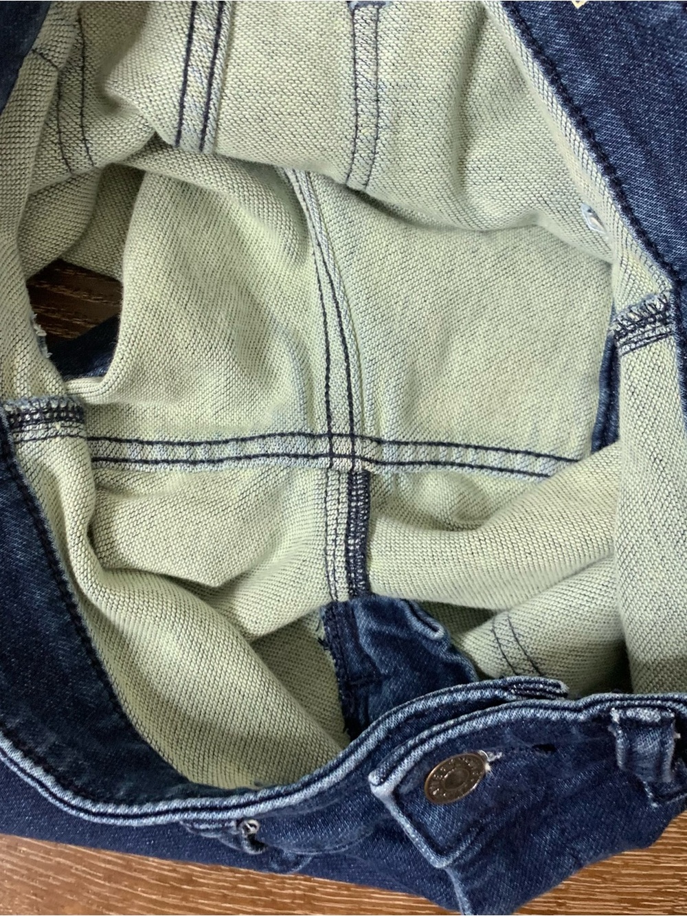 Faherty Stretch Terry Patch Pocket Shorts 27 - Picture 7 of 8